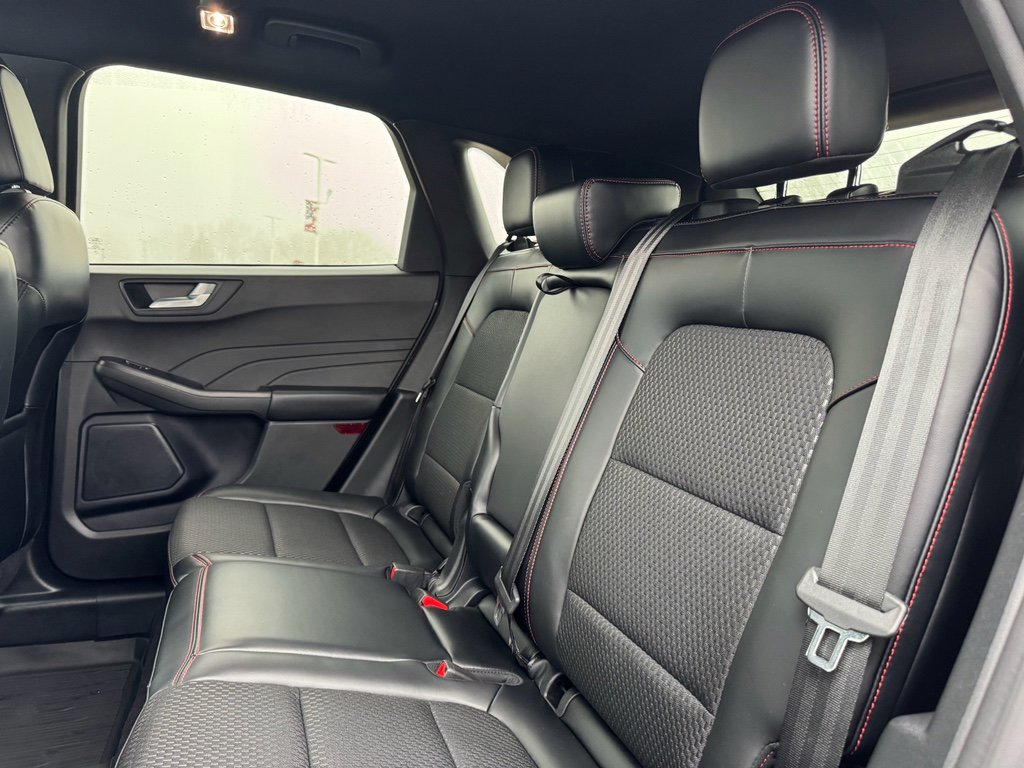 Used 2024 Ford Escape ST-Line w/ Tech Pack #1 AWD/4WD image 24