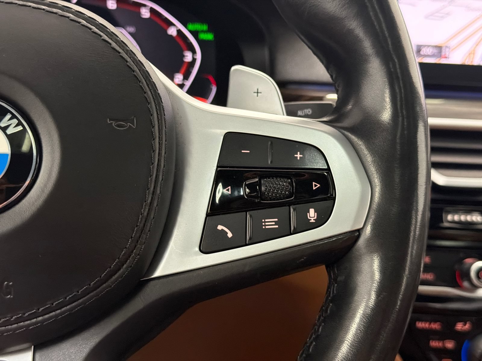 Used 2020 BMW M550i xDrive AWD/4WD image 20