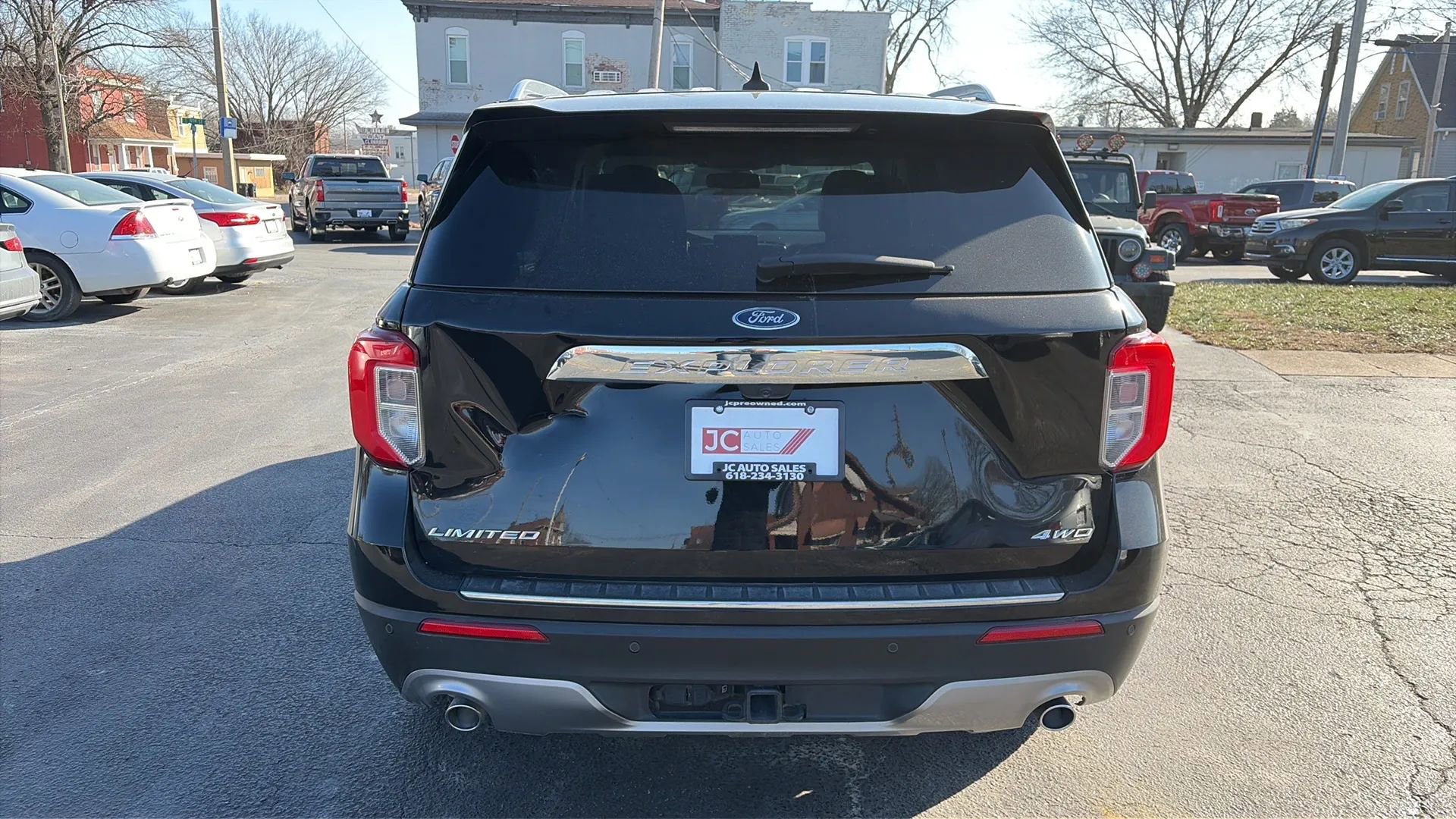 Used 2024 Ford Explorer Limited w/ Equipment Group 301A image 6