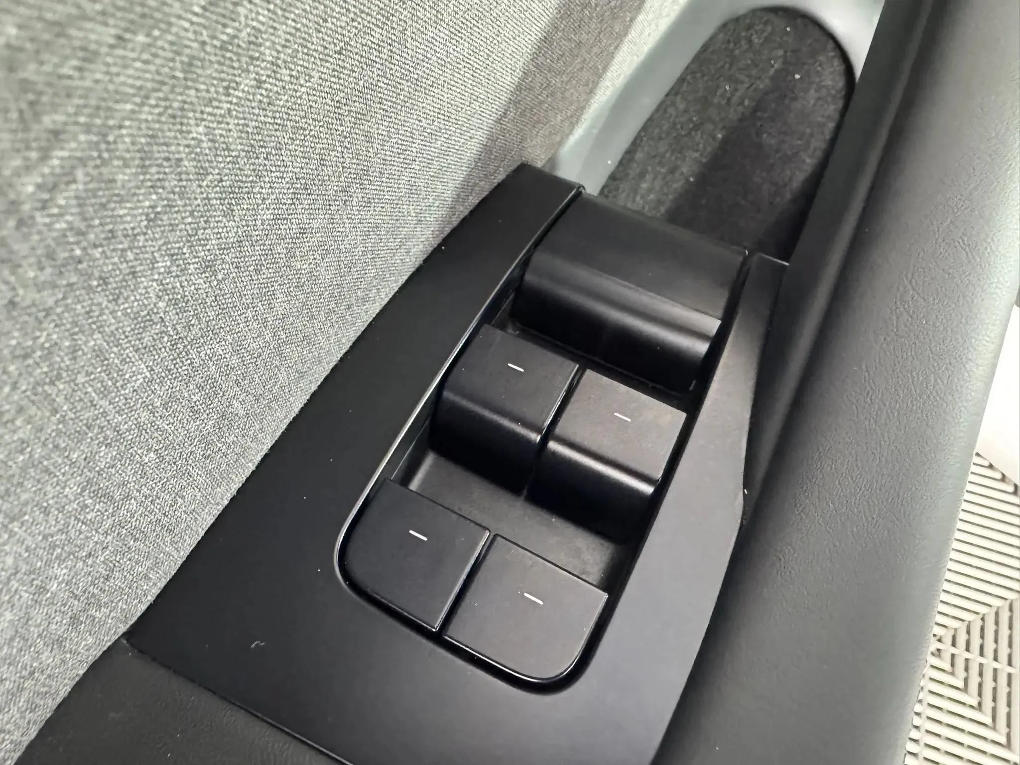 Used 2025 Tesla Model 3 Long Range RWD image 40