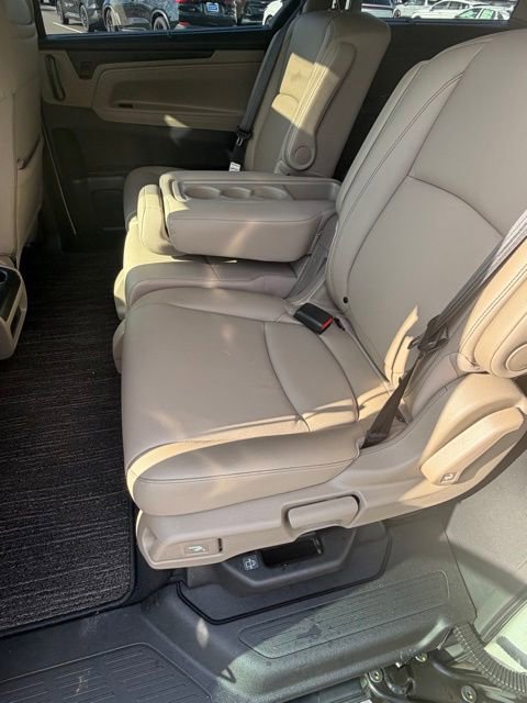 Used 2023 Honda Odyssey Touring image 17
