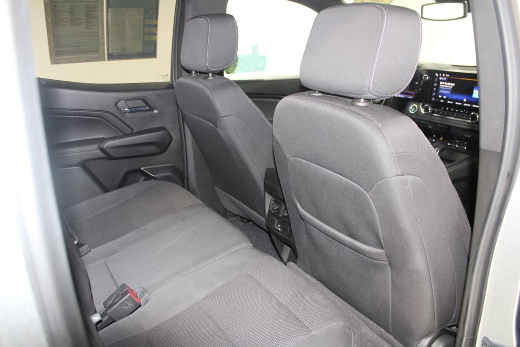 Used 2023 Chevrolet Colorado LT image 30