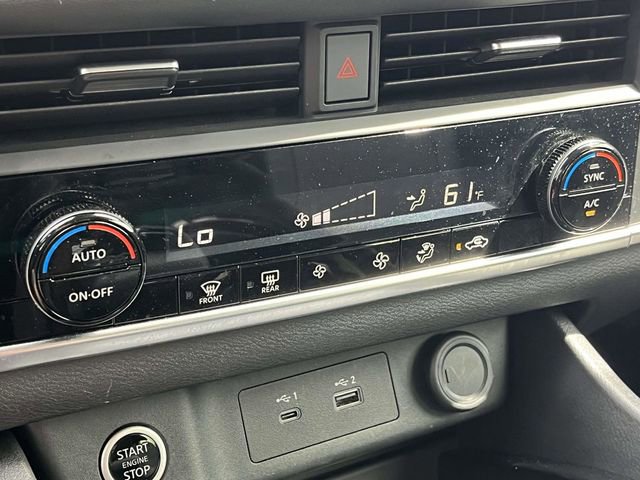 Used 2023 Nissan Rogue SV FWD image 30