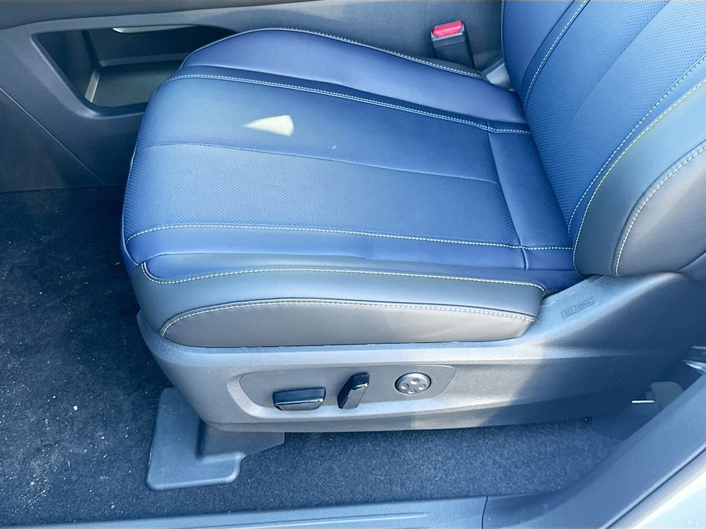 Used 2026 INFINITI QX60 Sport w/ Dark Cargo Package image 21