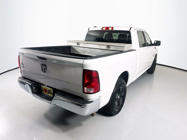 Used 2021 RAM 1500 Classic SLT image 9