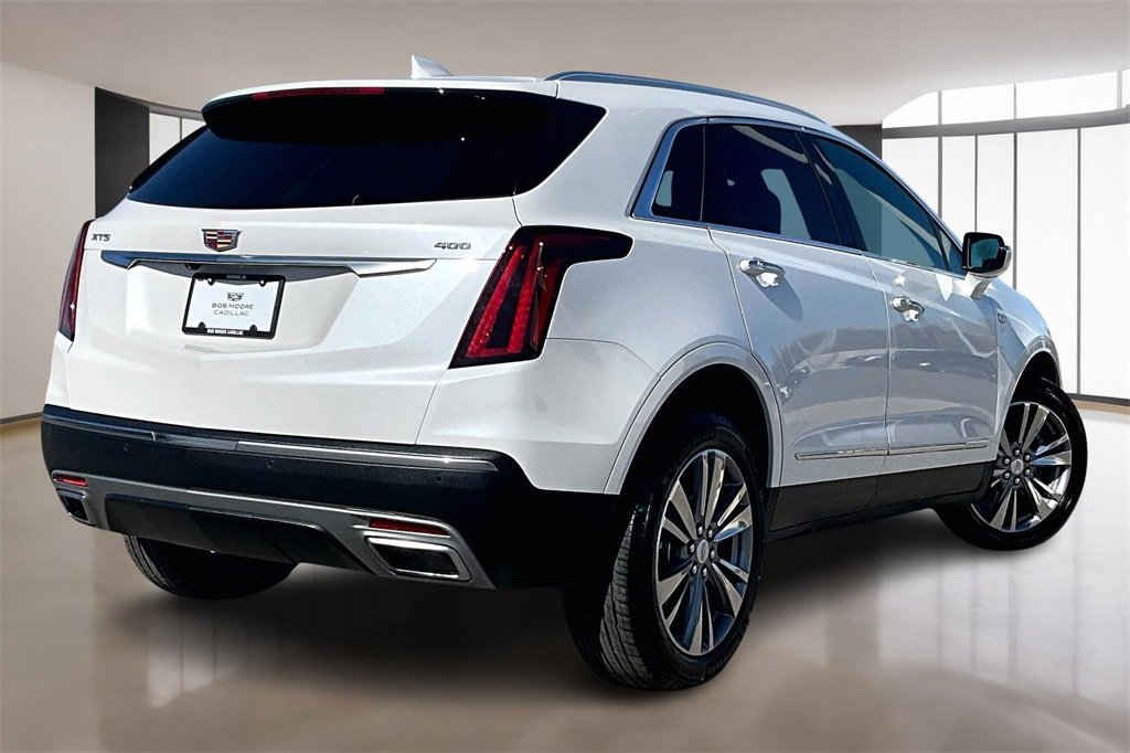 Certified 2025 Cadillac XT5 Premium Luxury image 2