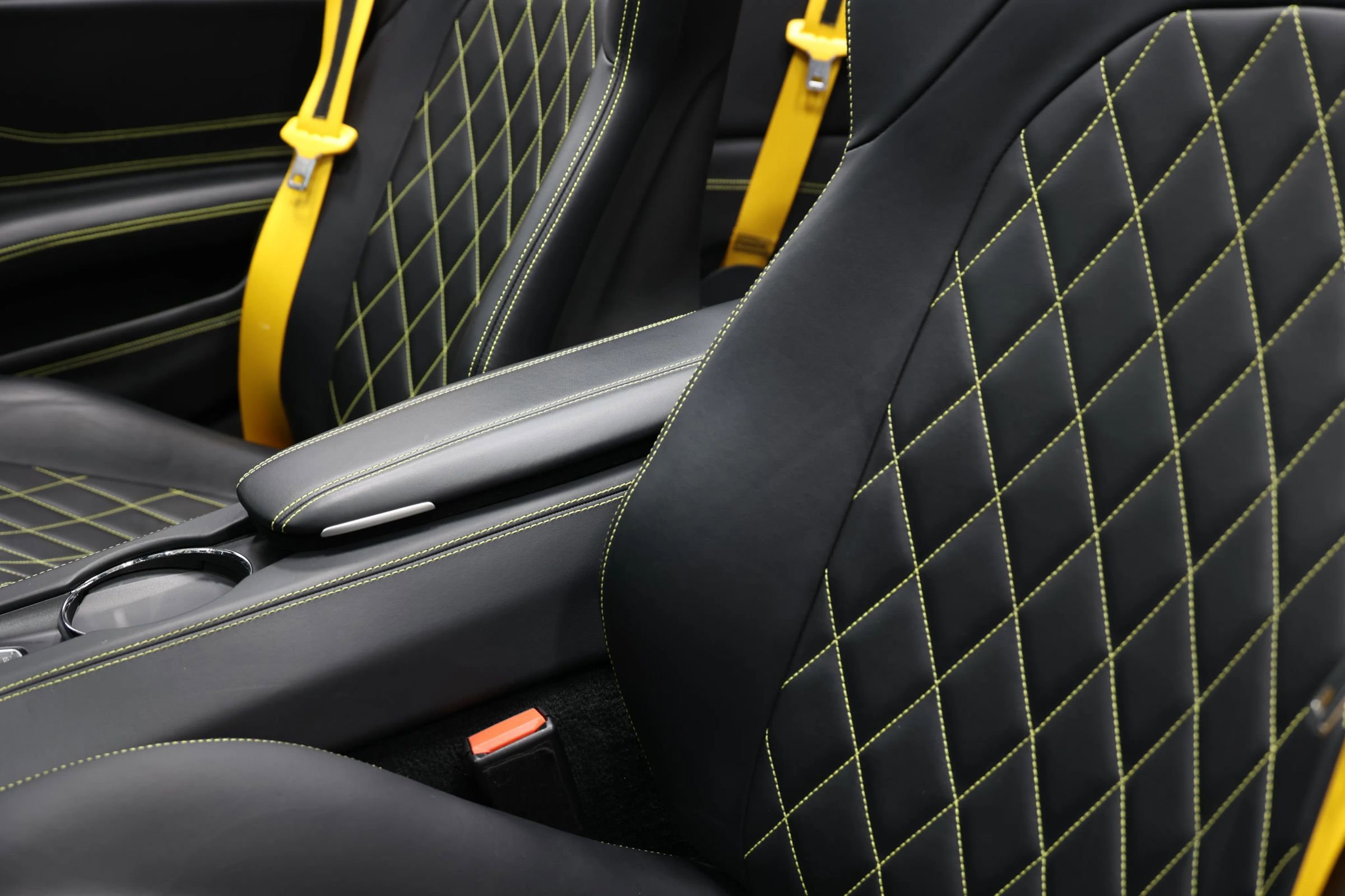 Used 2015 Ferrari California T image 19