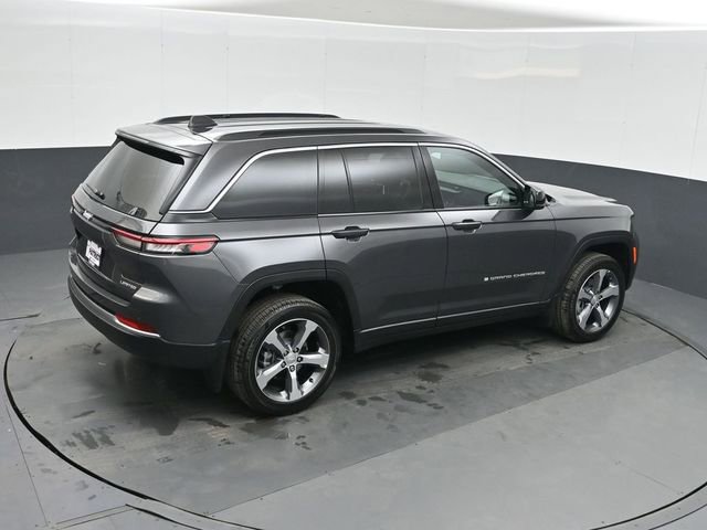 New 2026 Jeep Grand Cherokee Limited w/ Trailer Tow Package RWD image 30