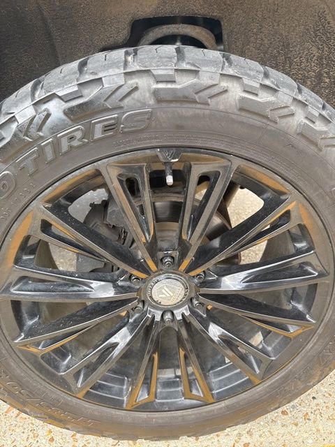 Used 2020 Chevrolet Tahoe LT image 23