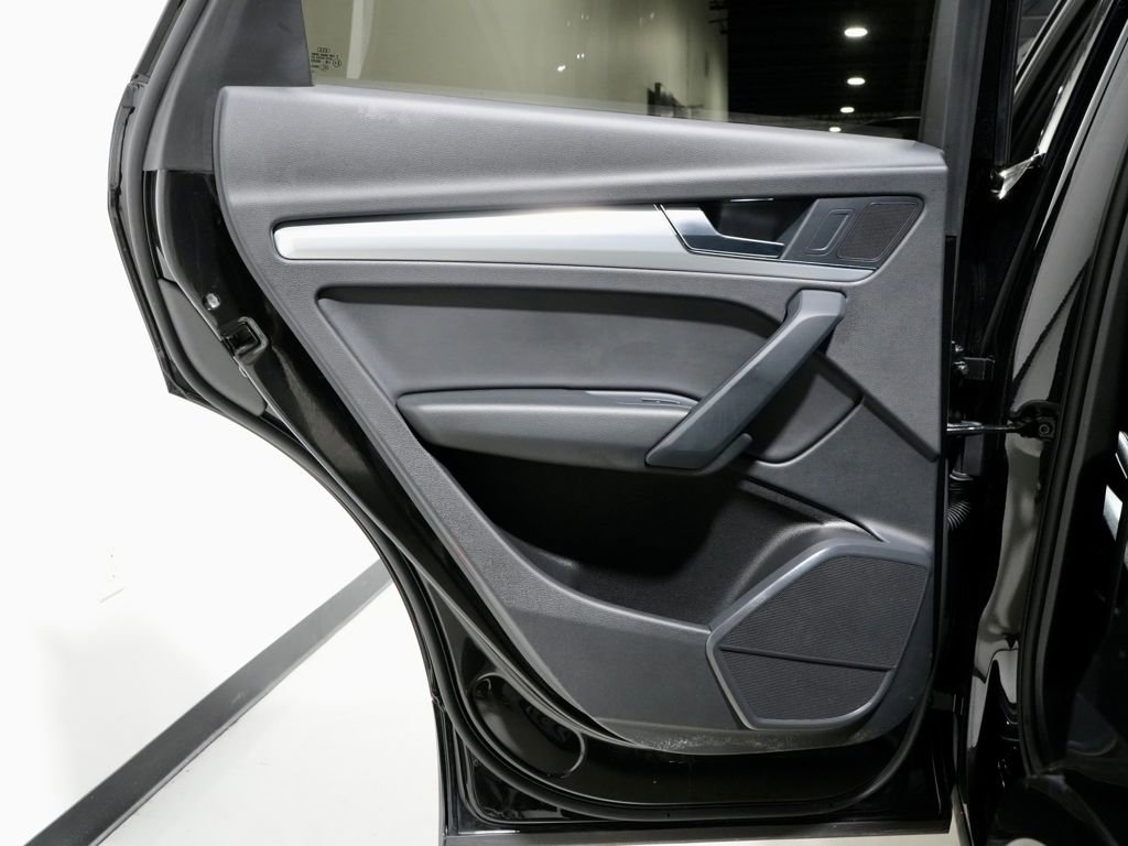 Used 2024 Audi Q5 2.0T Premium image 28