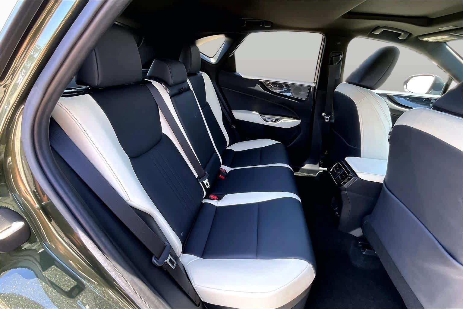 Used 2023 Lexus NX 350h AWD w/ Vision Package image 19