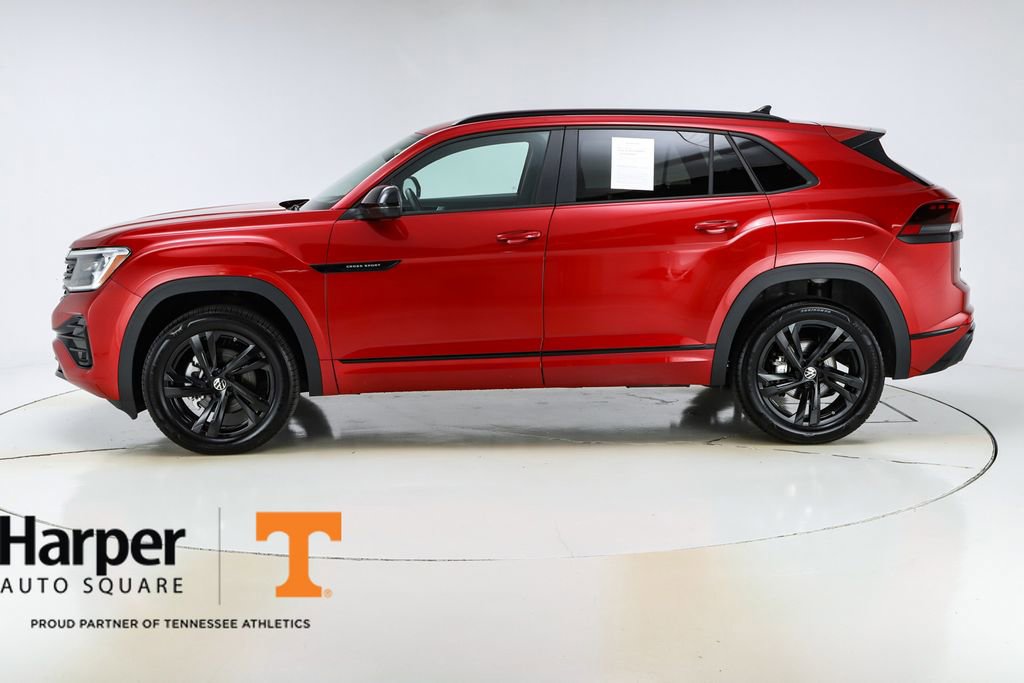 Used 2025 Volkswagen Atlas Cross Sport SEL R-Line image 41