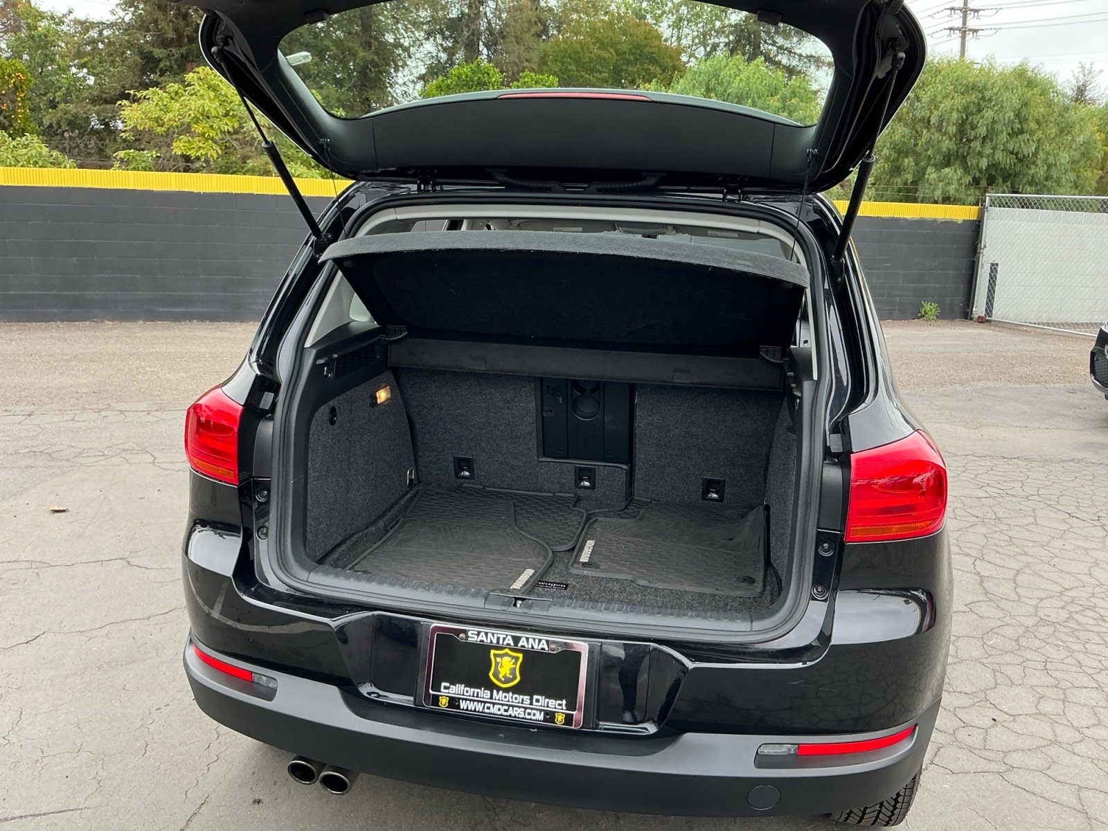 Used 2017 Volkswagen Tiguan S FWD image 26