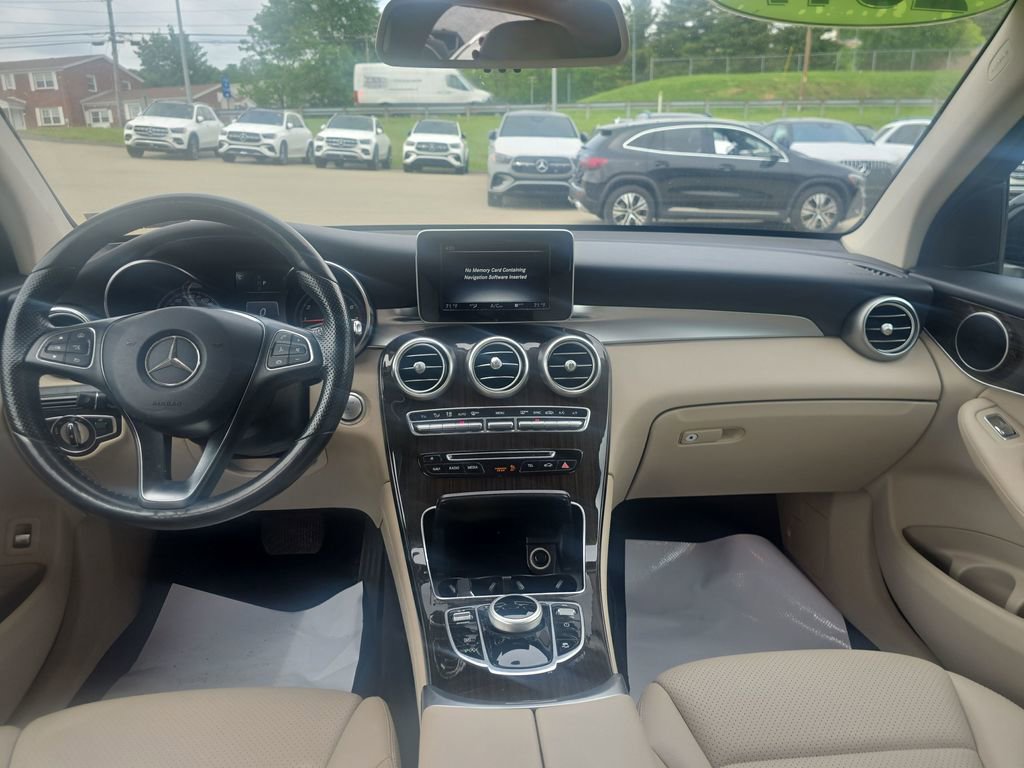 Used 2017 Mercedes-Benz GLC 300 4MATIC image 13