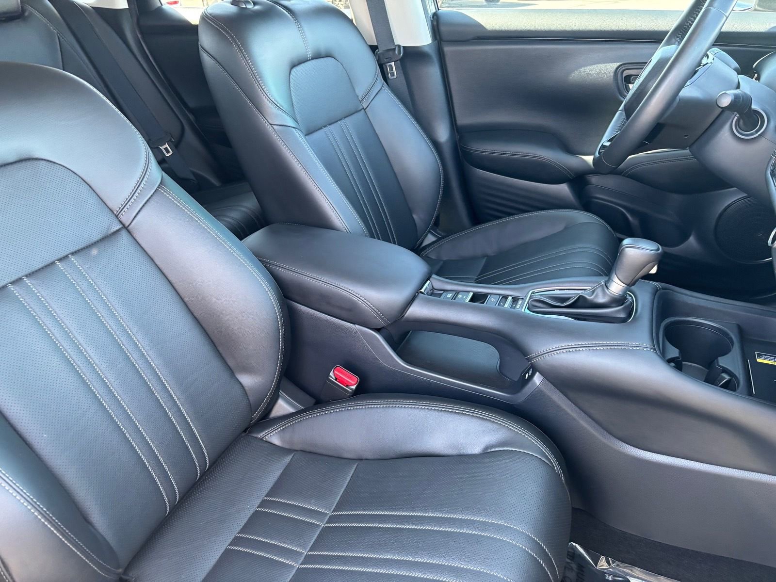 Used 2025 Honda HR-V EX-L image 15