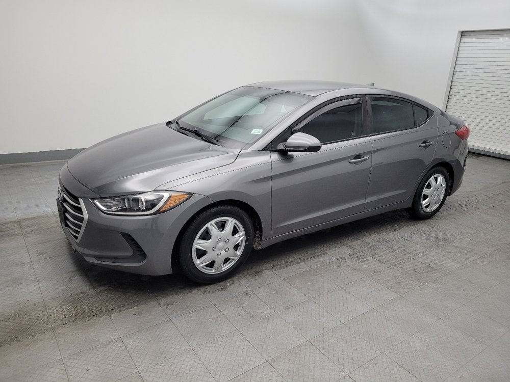 Used 2018 Hyundai Elantra SEL image 2