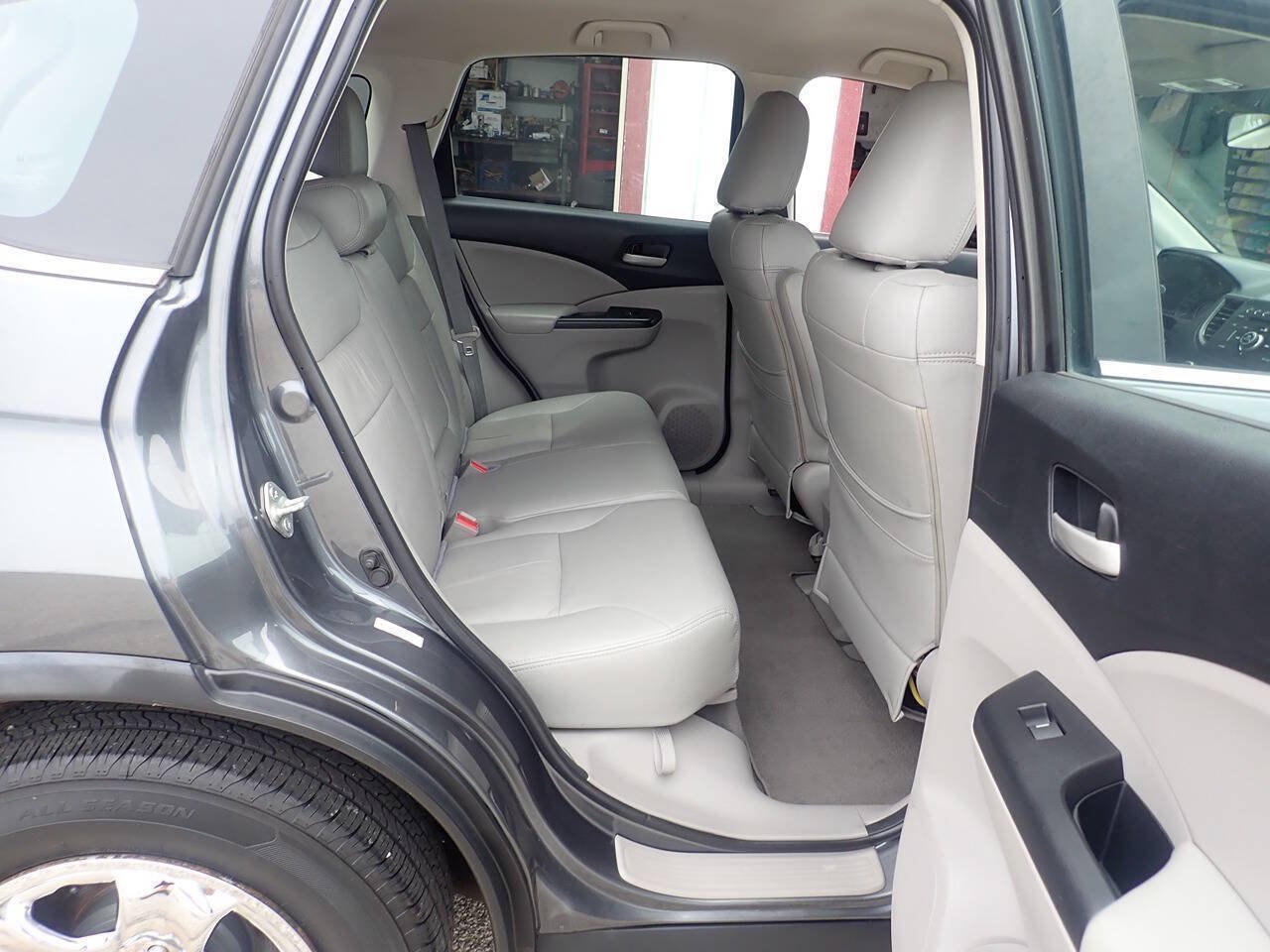 Used 2013 Honda CR-V LX image 25
