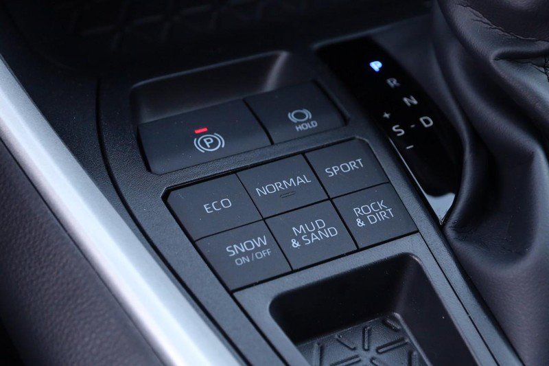 New 2025 Toyota RAV4 LE image 17