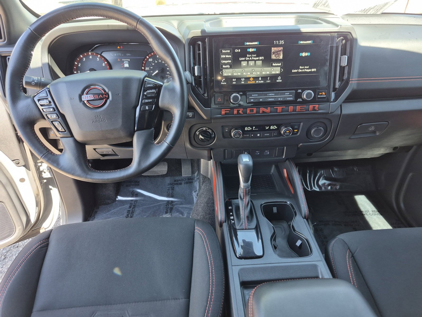 Used 2025 Nissan Frontier PRO-4X AWD/4WD image 18