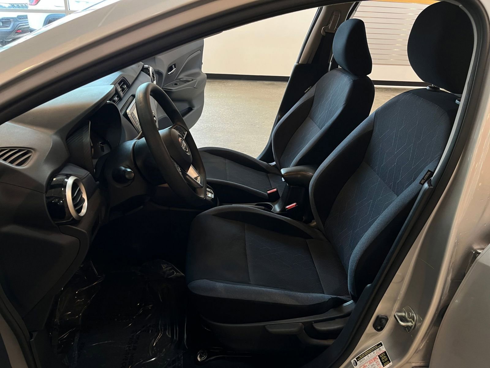 Used 2025 Nissan Versa SV image 25