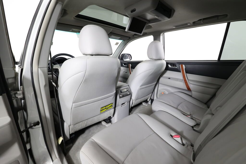 Used 2009 Toyota Highlander Limited AWD/4WD image 14