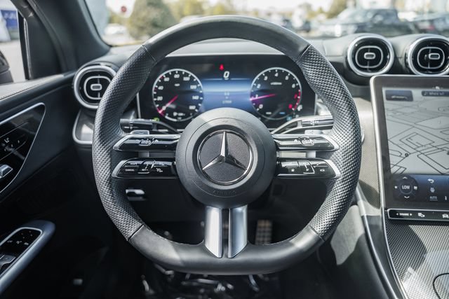 Used 2024 Mercedes-Benz GLC 300 4MATIC image 27