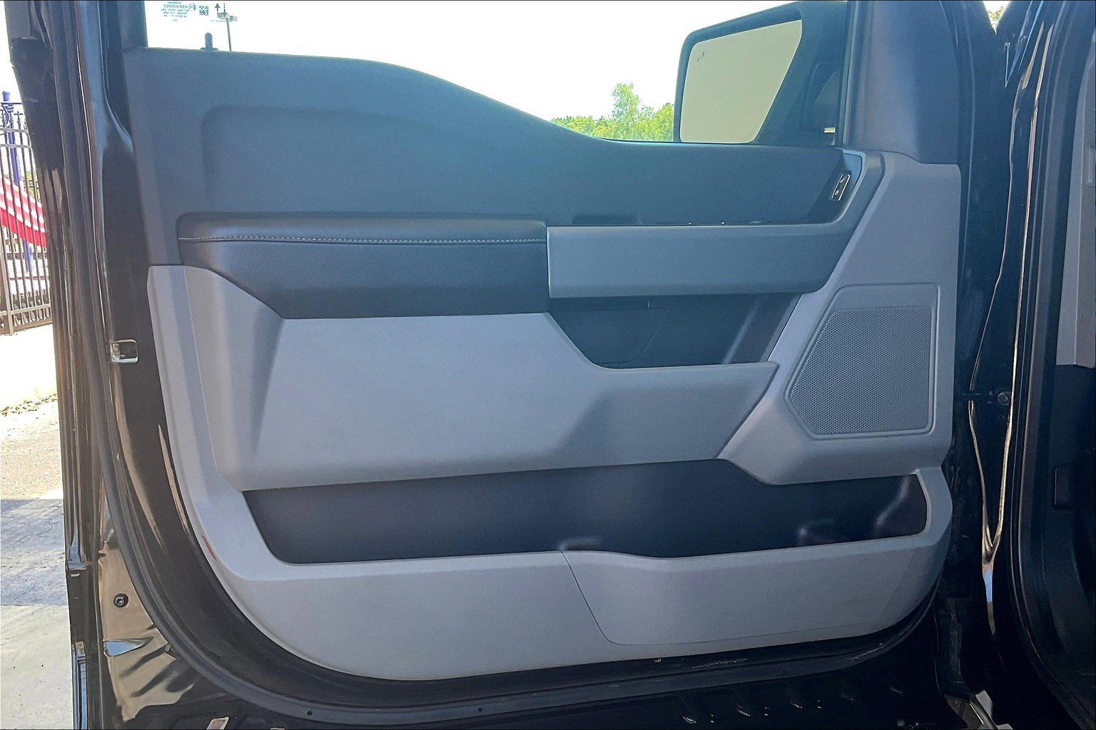 Used 2023 Ford F150 XLT image 18