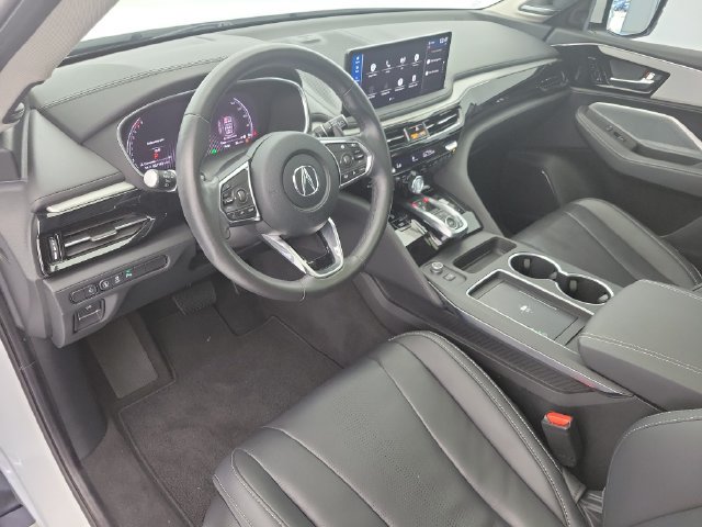 Used 2025 Acura MDX w/ Technology Package FWD image 19