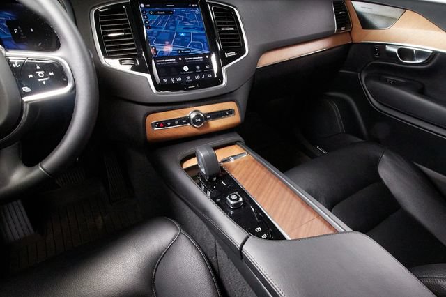 Certified 2023 Volvo XC90 B6 Plus w/ Protection Package Premier AWD/4WD image 10