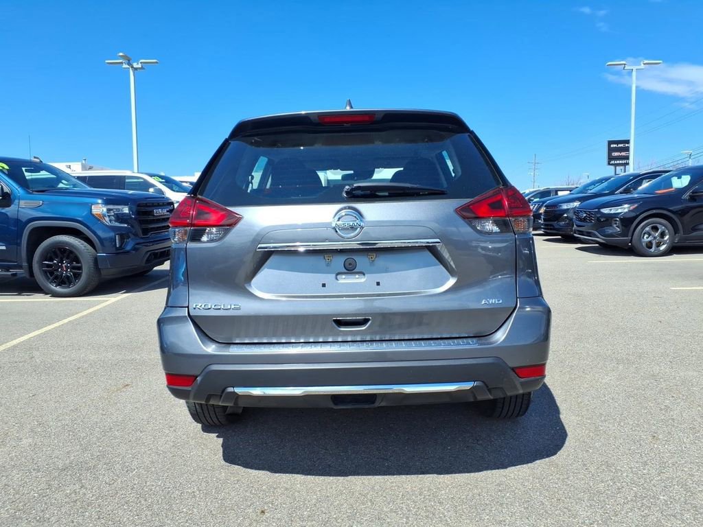 Used 2019 Nissan Rogue S image 6