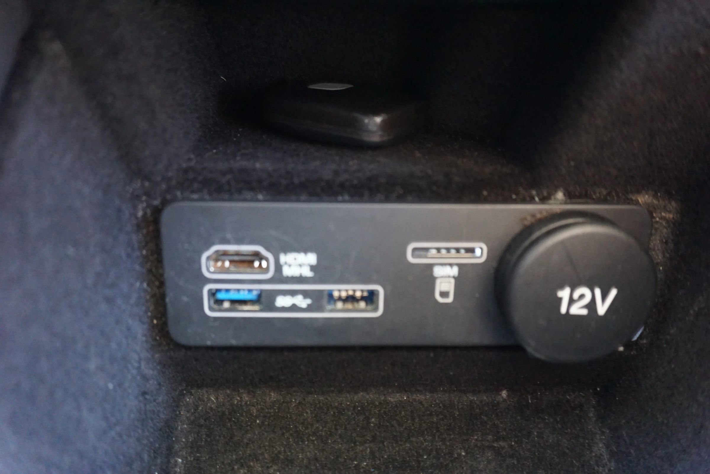 Used 2016 Jaguar XJ R-Sport RWD image 30