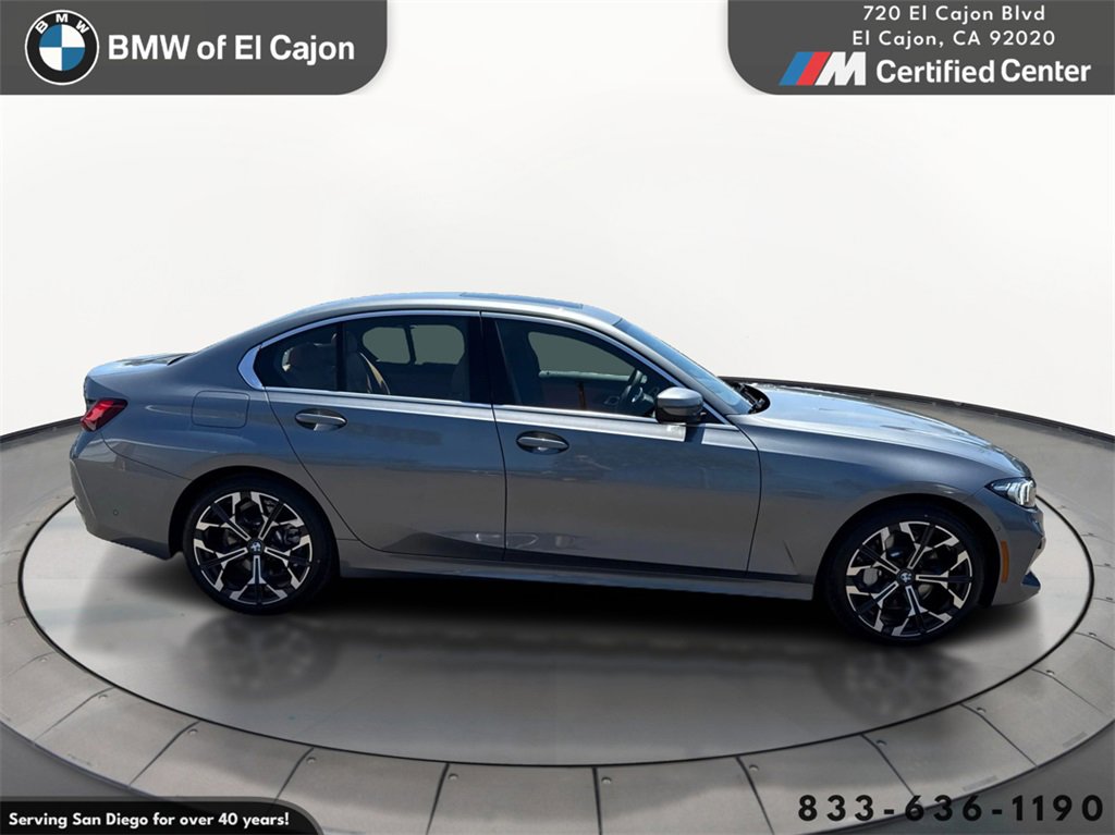 New 2025 BMW 330i Sedan w/ Convenience Package image 4