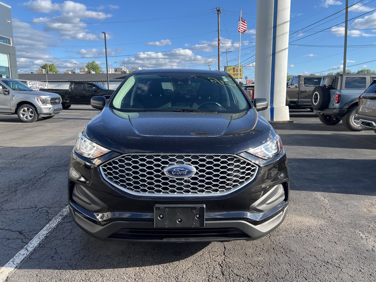 Used 2024 Ford Edge SE AWD/4WD image 2