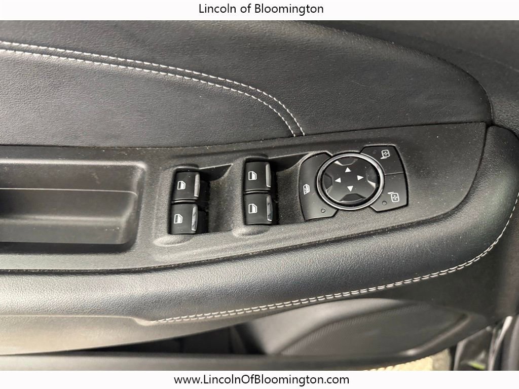 Used 2022 Ford Edge Titanium image 29