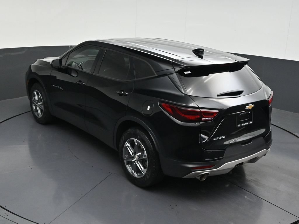 Used 2023 Chevrolet Blazer LT FWD image 22