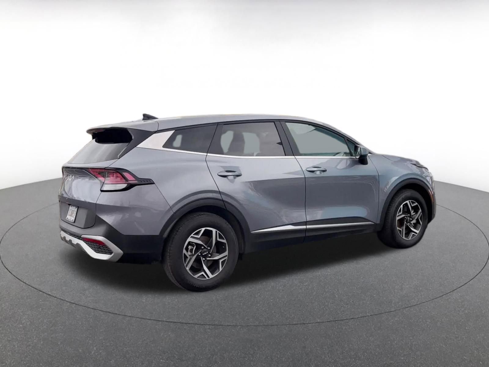 Used 2025 Kia Sportage LX FWD image 15