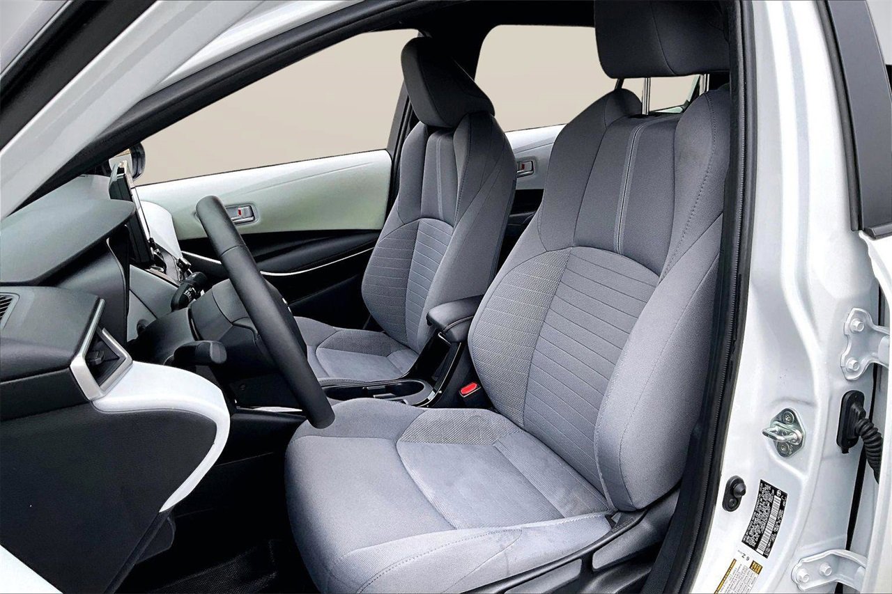 Used 2024 Toyota Corolla LE image 20