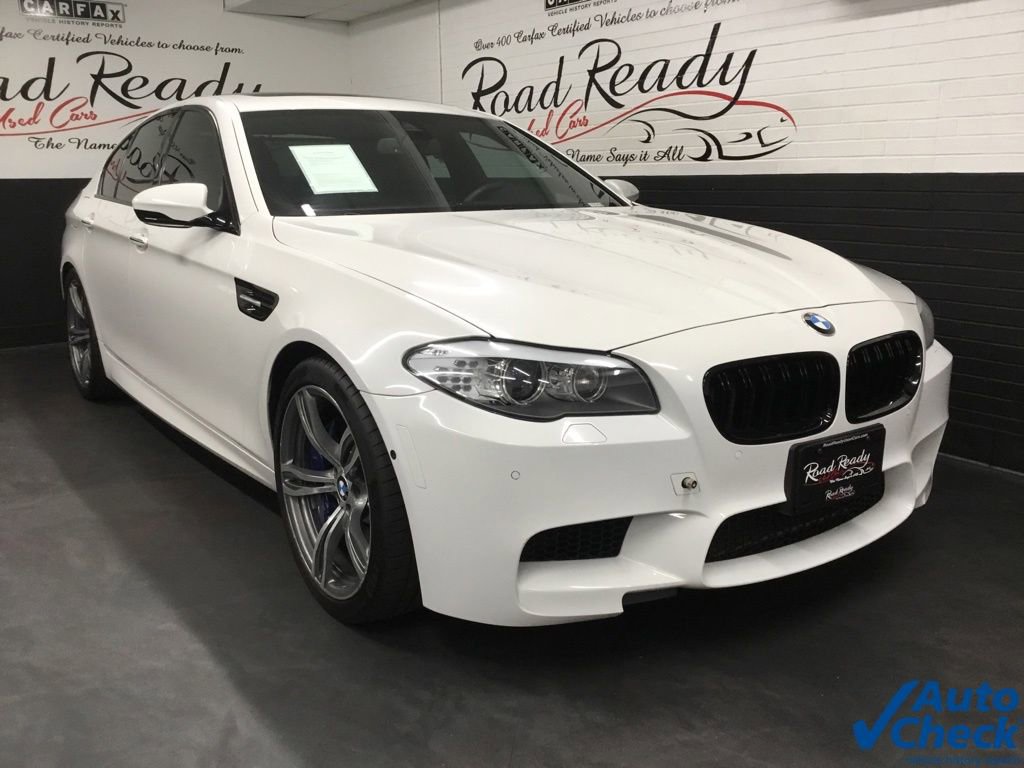 Used 2013 BMW M5 RWD image 3