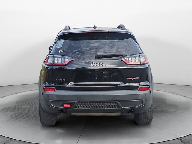 Used 2019 Jeep Cherokee Trailhawk AWD/4WD image 4