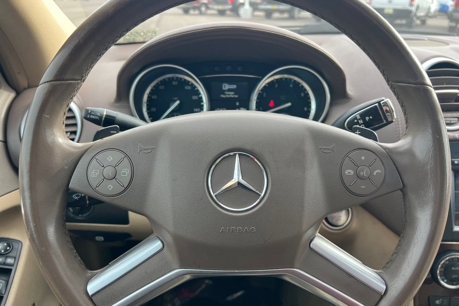 Used 2012 Mercedes-Benz GL 450 4MATIC image 23