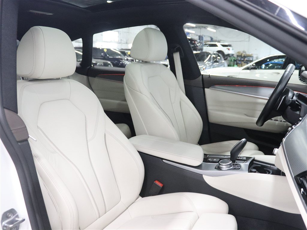 Used 2019 BMW 640i Gran Turismo xDrive w/ M Sport Package AWD/4WD image 24