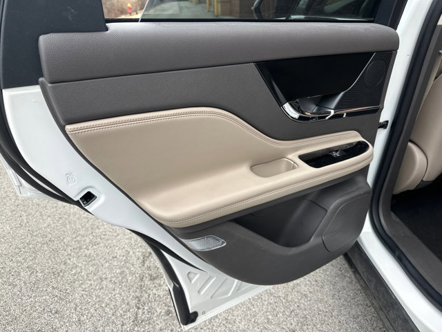 Used 2023 Lincoln Corsair Reserve w/ Equipment Group 201A image 29