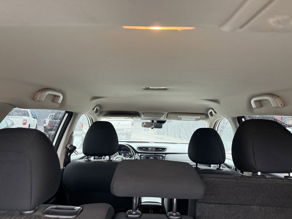 Used 2020 Nissan Rogue S w/ Special Edition Package image 21