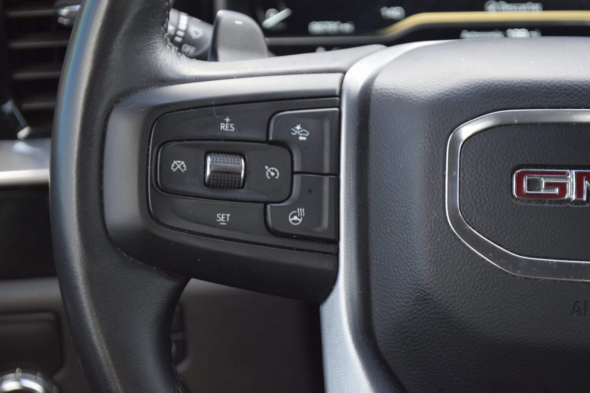 Used 2022 GMC Sierra 1500 SLT w/ SLT Convenience Package image 12