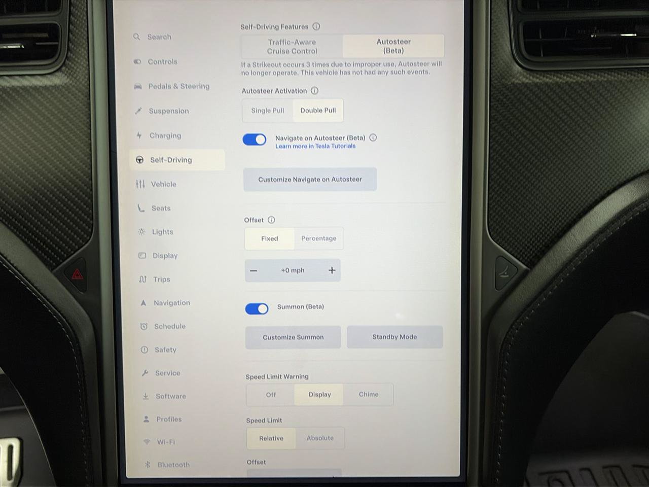 Used 2018 Tesla Model X 75D AWD/4WD image 21