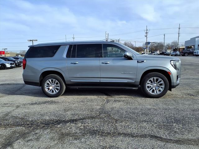 Used 2023 GMC Yukon XL Denali image 14