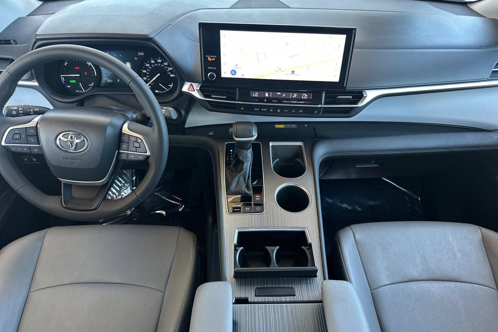Used 2025 Toyota Sienna XLE FWD image 15