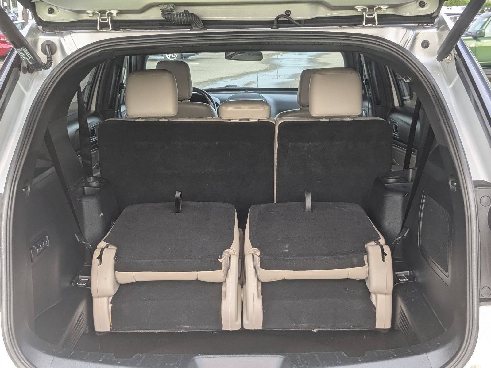 Used 2018 Ford Explorer Limited w/ Equipment Group 301A FWD image 35