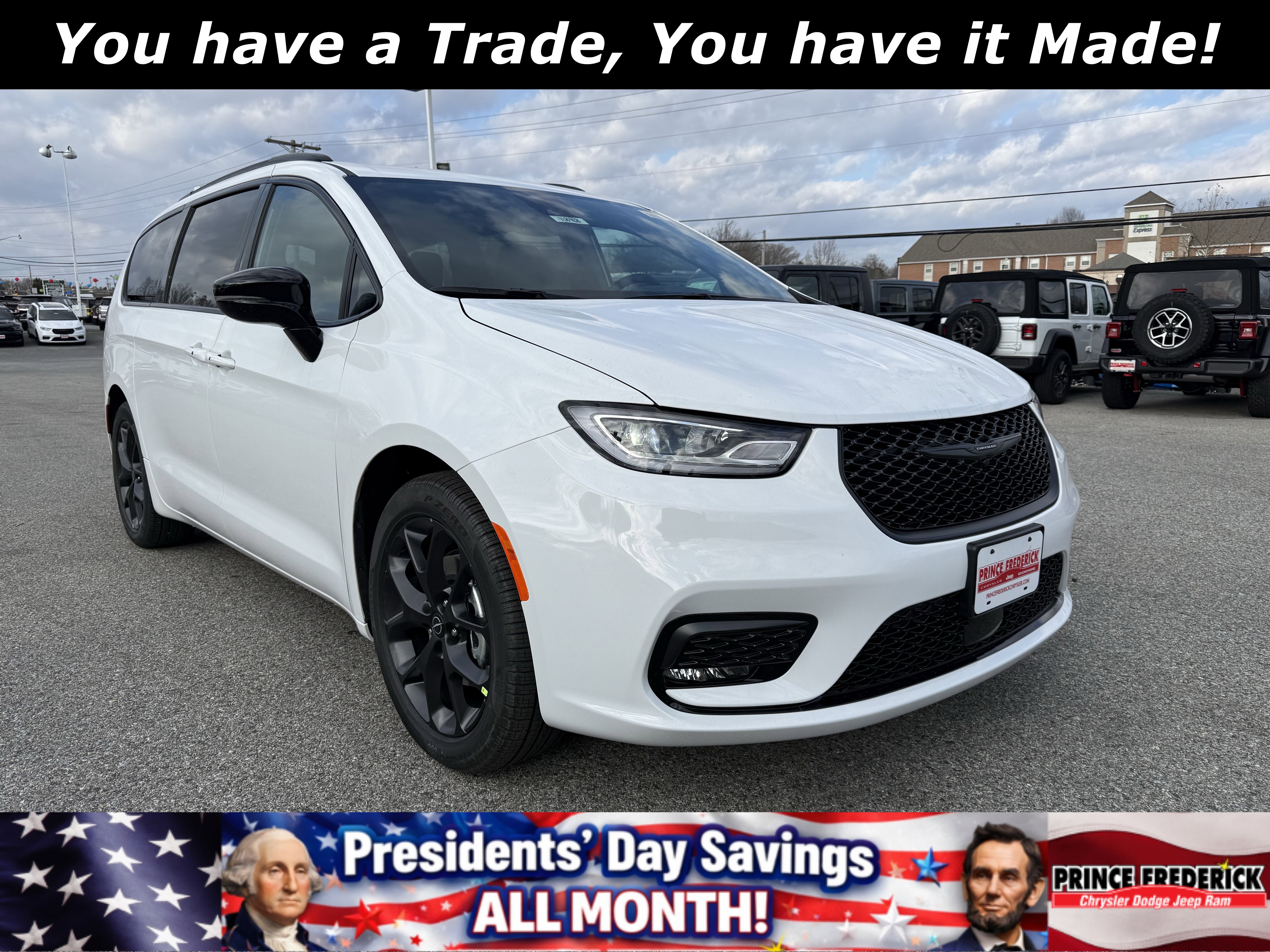 New 2026 Chrysler Pacifica Select image 1