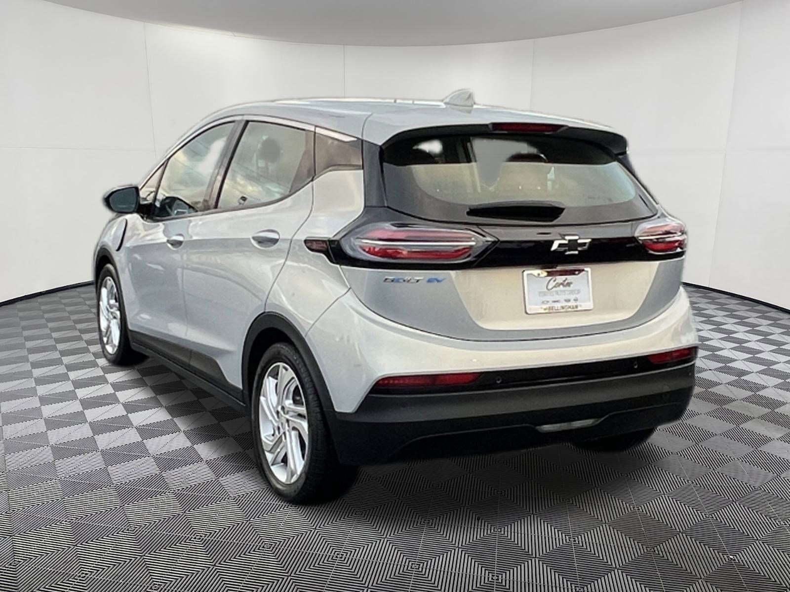 Used 2023 Chevrolet Bolt LT w/ Driver Confidence Package image 4